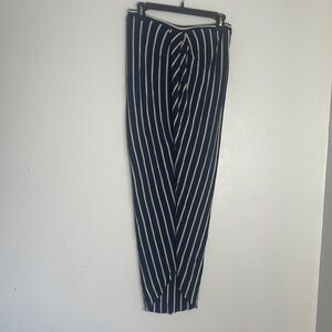 A. NIEMEYER Front ruched Navy Blue skirt with vertical white stripe